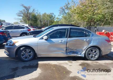 2012 Honda Accord 2.4 Se из США, поврежденный, VIN 1HGCP2F64CA165923